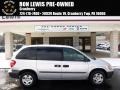 Bright Silver Metallic 2002 Dodge Caravan SE