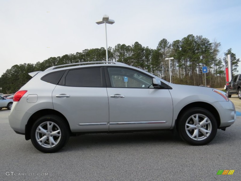 2011 Rogue SV - Silver Ice Metallic / Gray photo #5