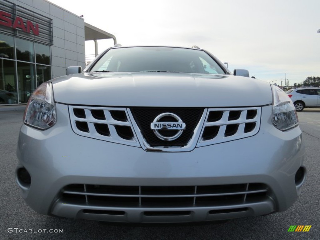 2011 Rogue SV - Silver Ice Metallic / Gray photo #7
