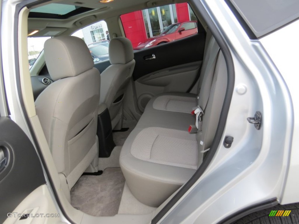 2011 Rogue SV - Silver Ice Metallic / Gray photo #12