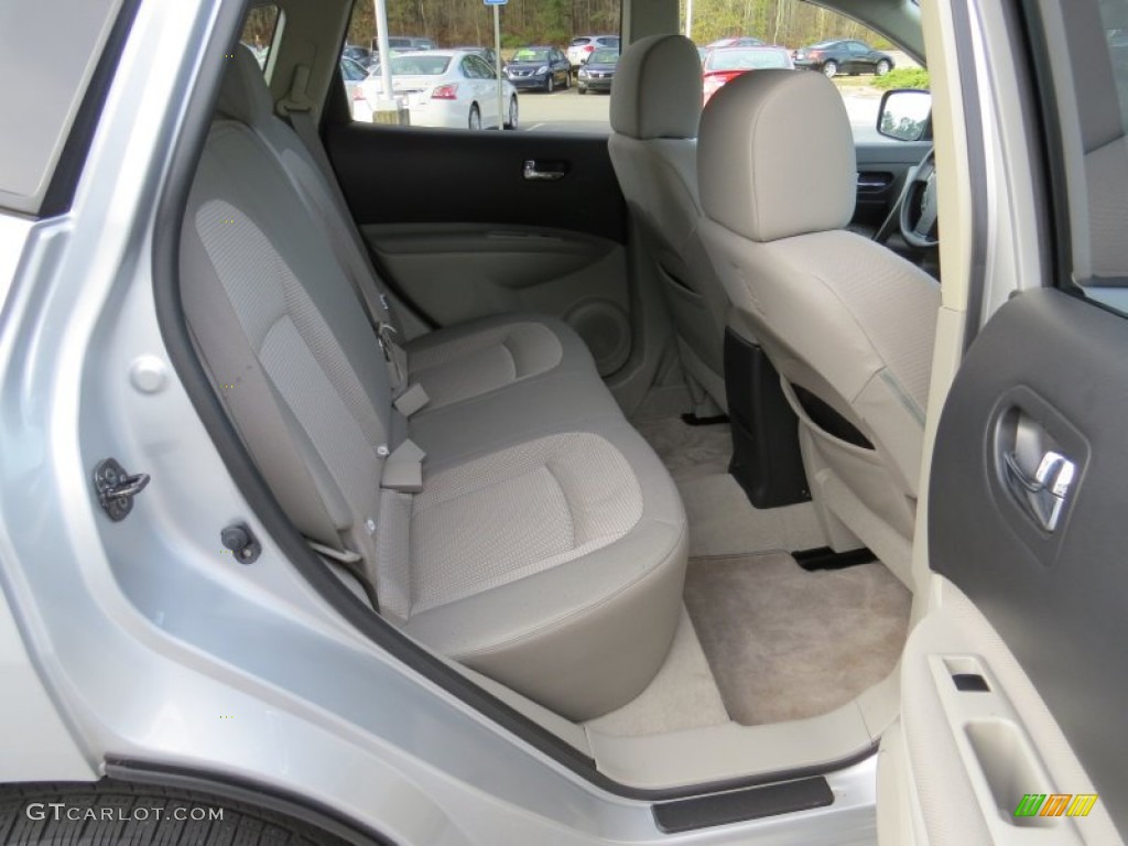 2011 Rogue SV - Silver Ice Metallic / Gray photo #17