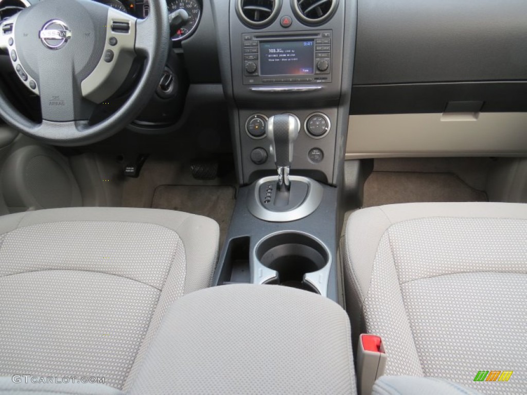 2011 Rogue SV - Silver Ice Metallic / Gray photo #21
