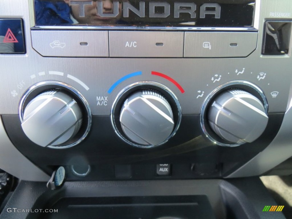 2014 Tundra TSS Double Cab - Silver Sky Metallic / Black photo #31