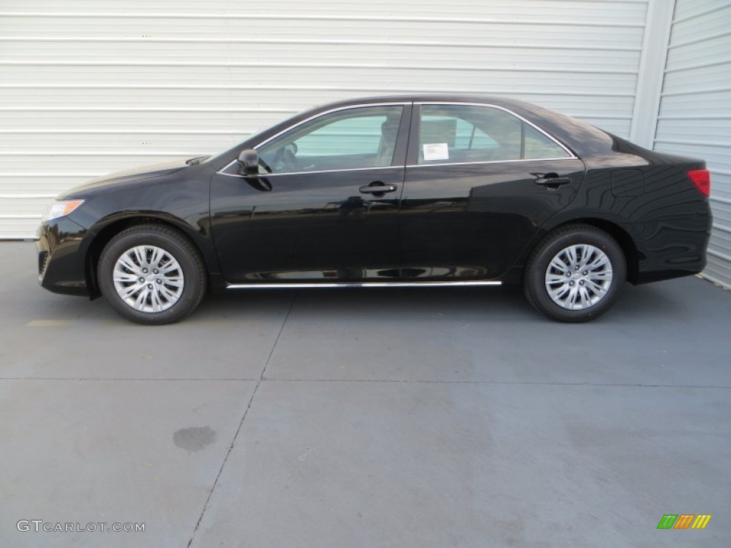 2014 Camry LE - Attitude Black Metallic / Ivory photo #6