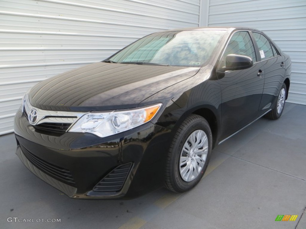 2014 Camry LE - Attitude Black Metallic / Ivory photo #7