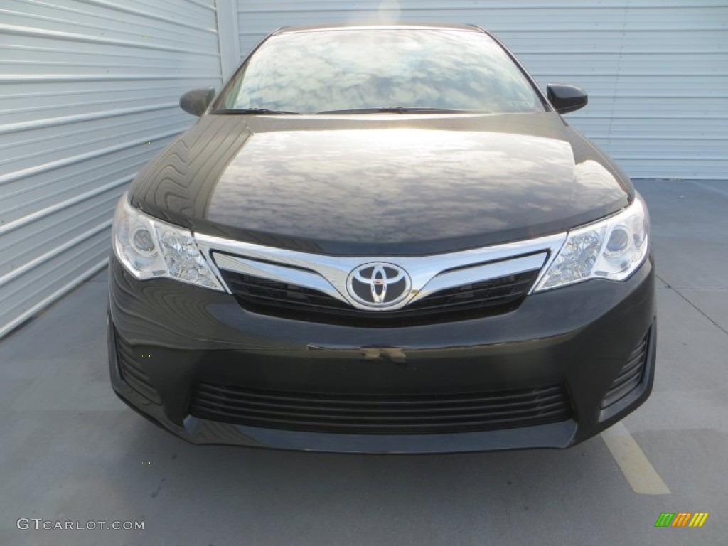 2014 Camry LE - Attitude Black Metallic / Ivory photo #8