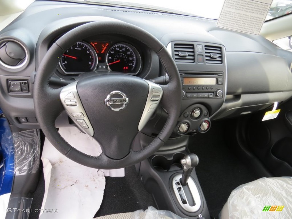 2014 Versa Note SV - Metallic Blue / Wheat Stone photo #12