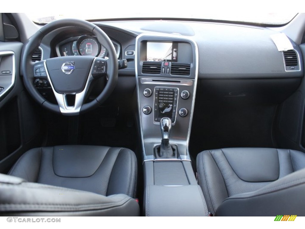 2014 Volvo XC60 T6 AWD Black Dashboard Photo #89183296