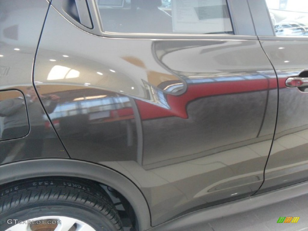 2011 Juke SL AWD - Metallic Bronze / Black/Red w/Silver Trim photo #7