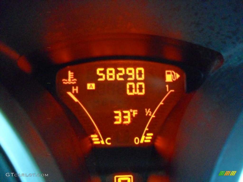2011 Juke SL AWD - Metallic Bronze / Black/Red w/Silver Trim photo #11