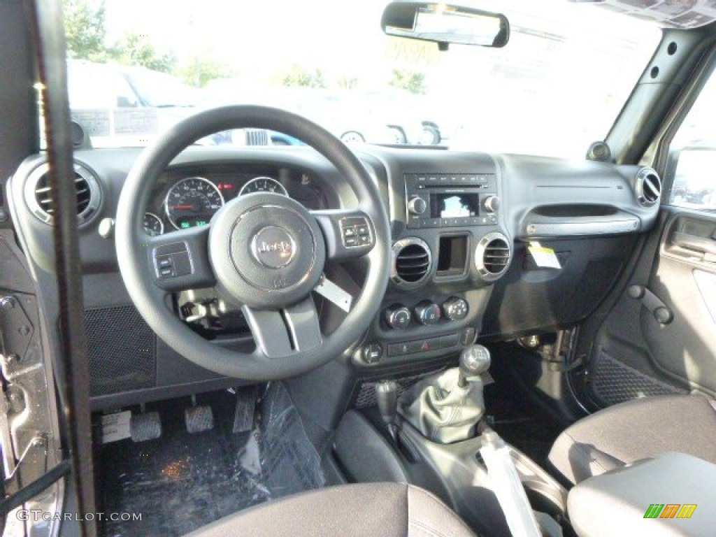 Black Interior 2014 Jeep Wrangler Unlimited Sport 4x4 Photo #89184385