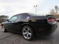 Pitch Black - Challenger SXT Photo No. 5