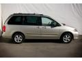 Shimmering Sand Metallic - MPV LX Photo No. 11