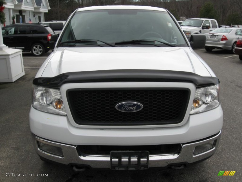 2004 F150 XLT SuperCrew 4x4 - Oxford White / Medium/Dark Flint photo #2