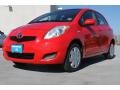 Absolutely Red - Yaris 5 Door Liftback Photo No. 3