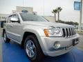 Bright Silver Metallic - Grand Cherokee Overland Photo No. 7