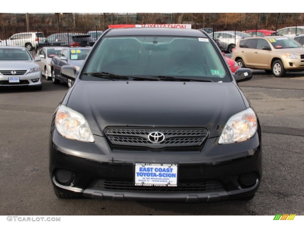 2006 Matrix AWD - Black Sand Pearl / Dark Gray photo #2