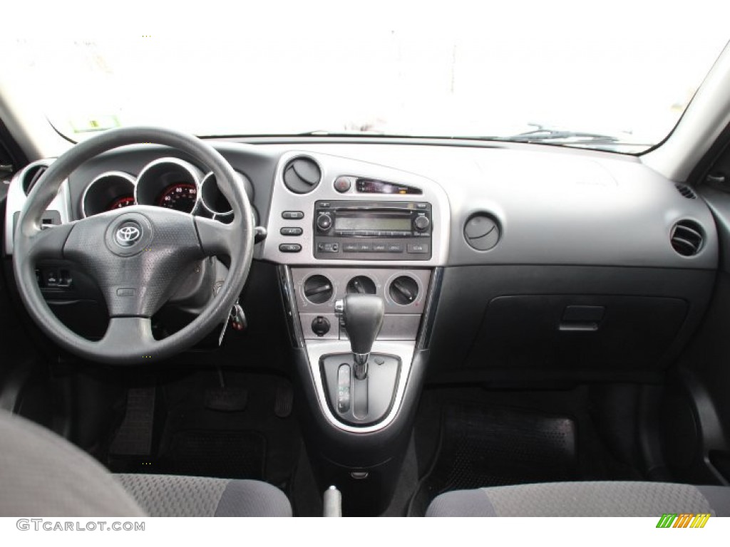 2006 Matrix AWD - Black Sand Pearl / Dark Gray photo #10