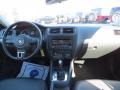 Black Uni - Jetta SE Sedan Photo No. 18