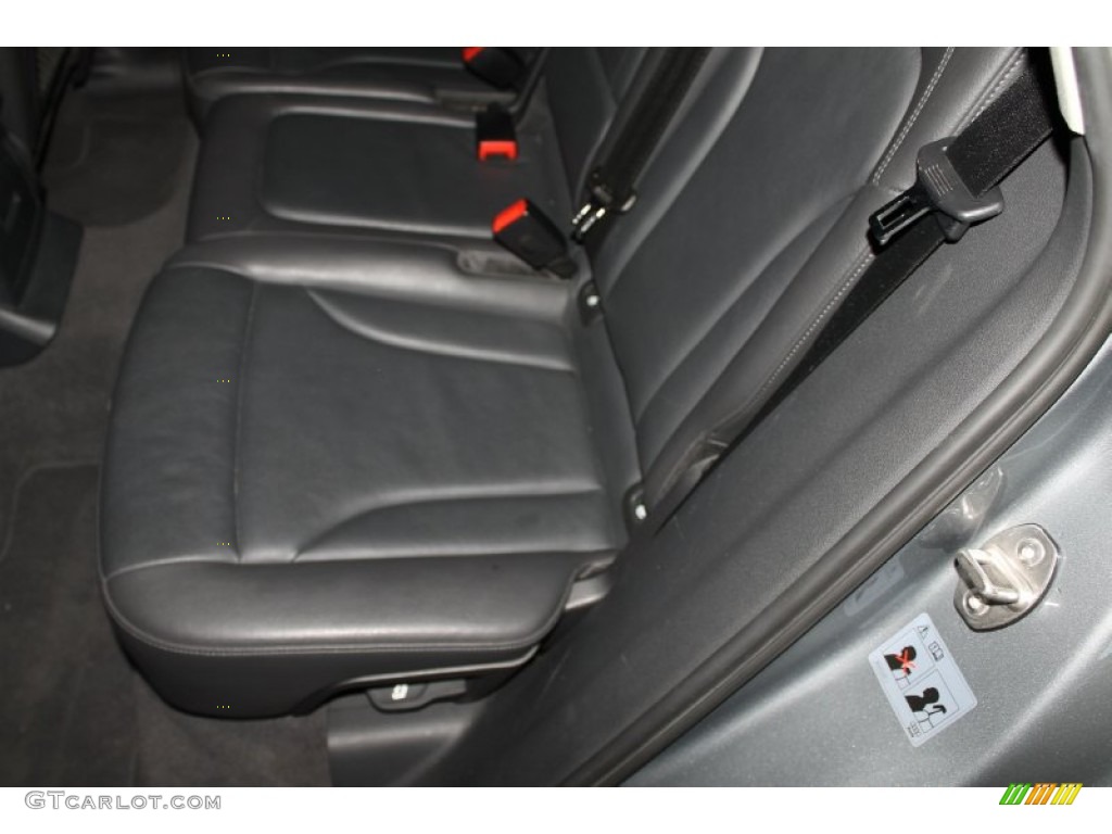 2011 Q5 3.2 quattro - Ice Silver Metallic / Light Gray photo #24