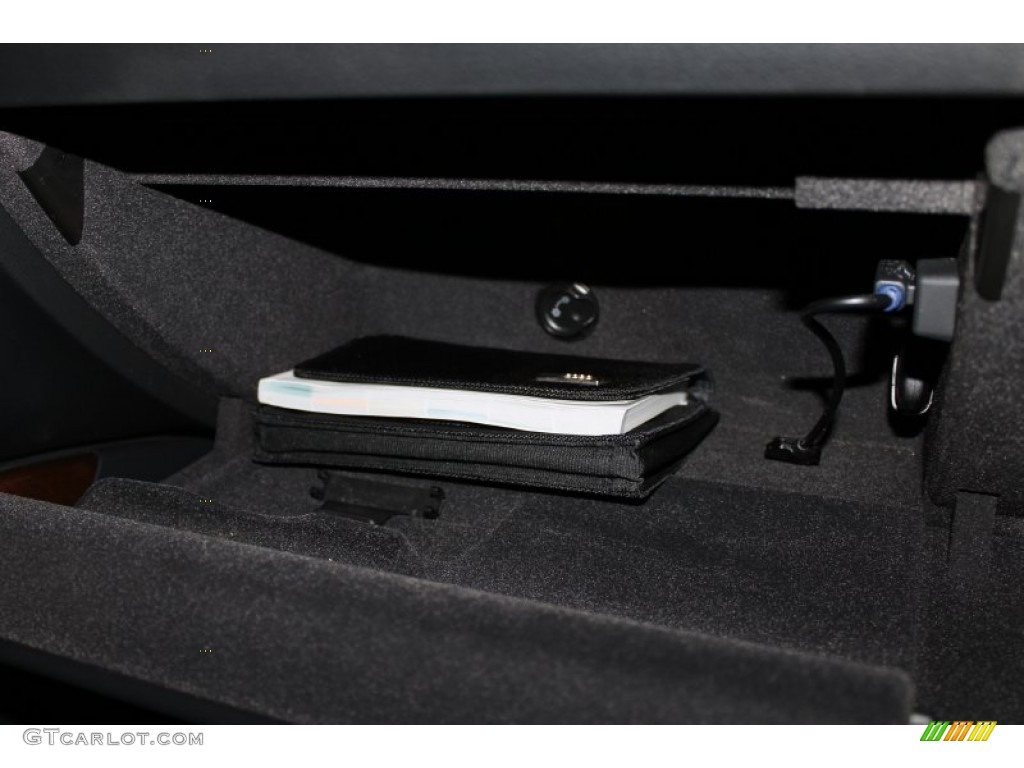 2011 Q5 3.2 quattro - Ice Silver Metallic / Light Gray photo #33