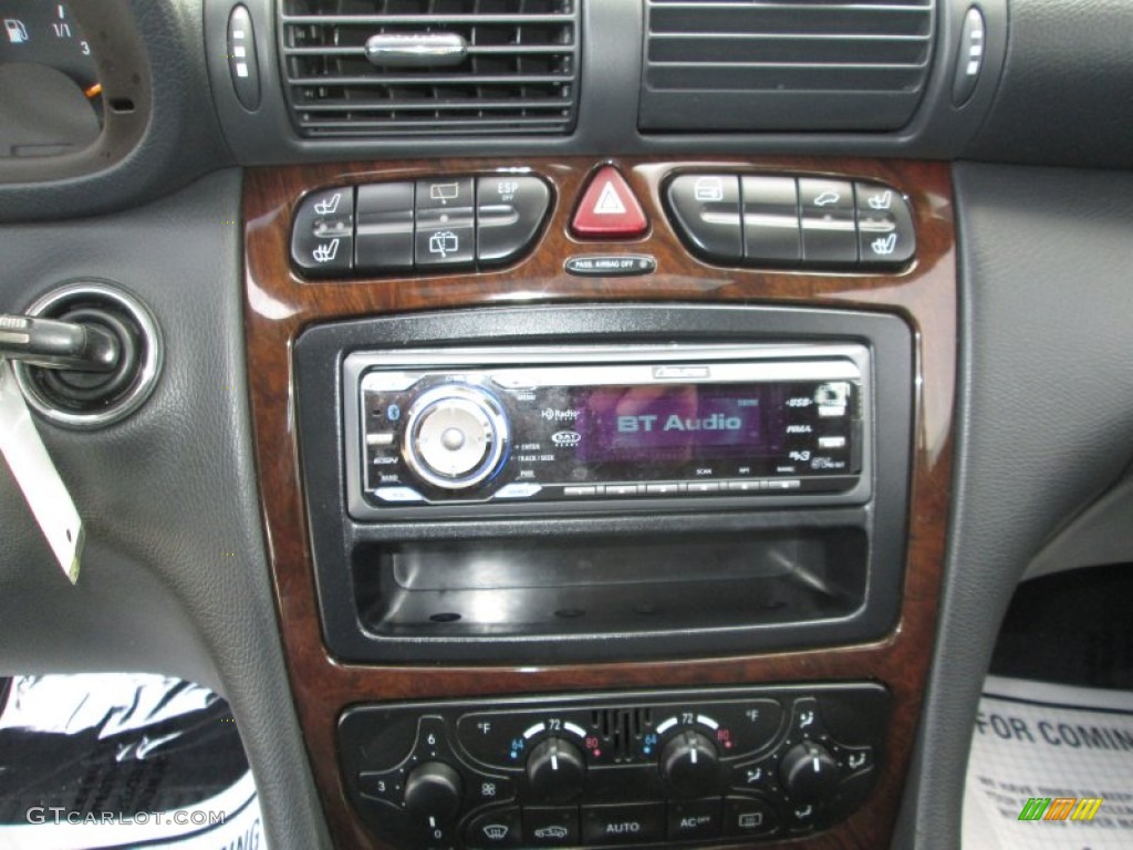 2004 Mercedes-Benz C 240 4Matic Wagon Controls Photo #89198983