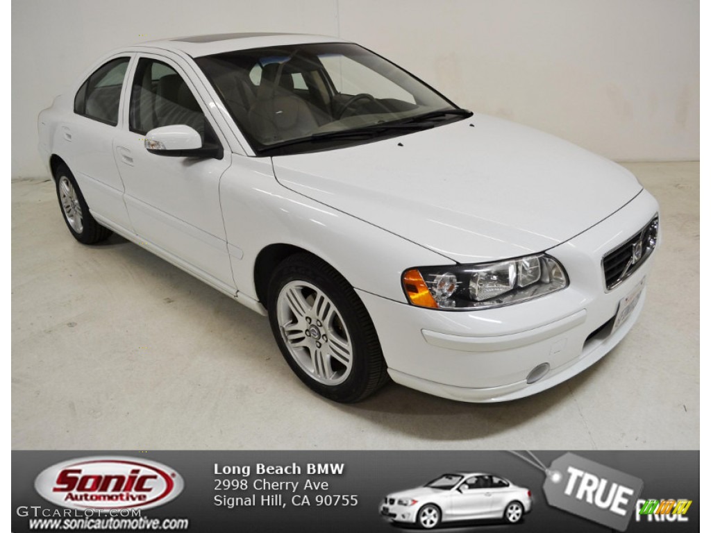 2008 S60 2.5T - Ice White / Taupe photo #1
