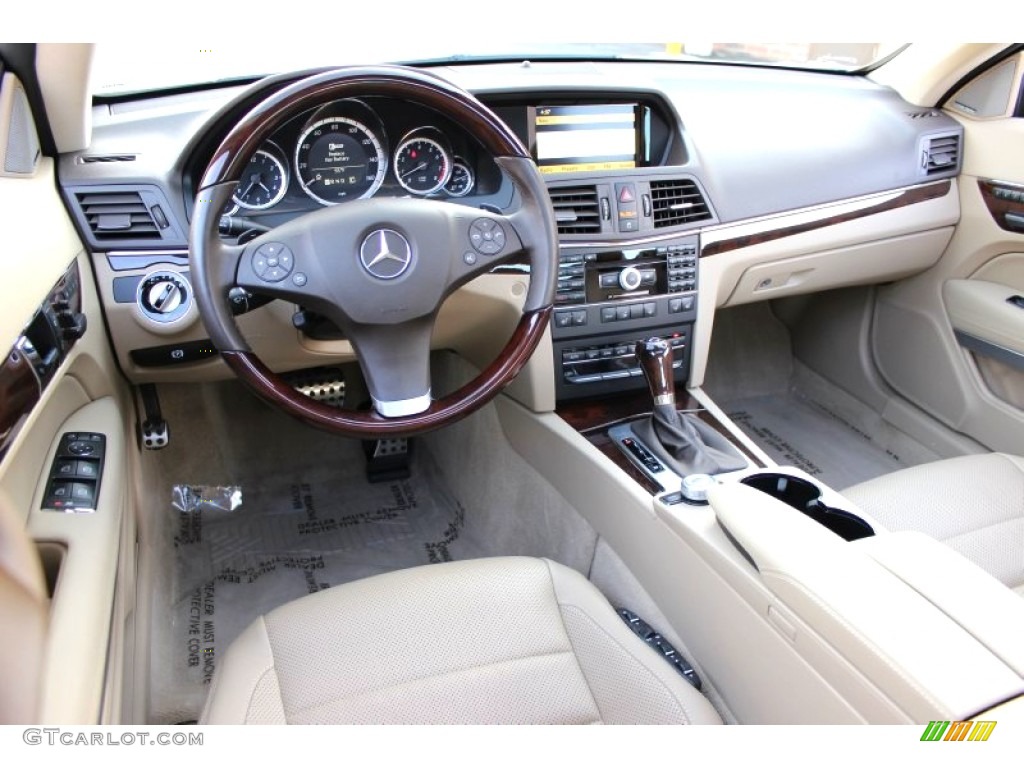 2010 E 550 Coupe - Arctic White / Almond Beige photo #17
