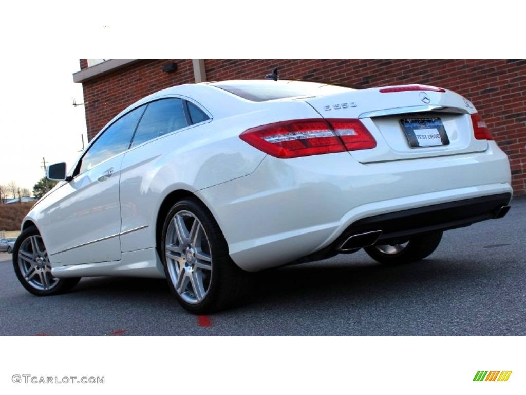 2010 E 550 Coupe - Arctic White / Almond Beige photo #40