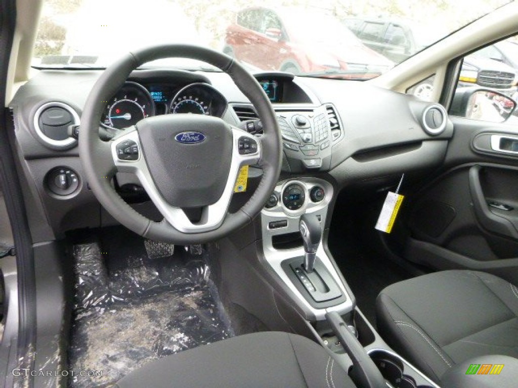 2014 Fiesta SE Sedan - Storm Gray / Charcoal Black photo #10