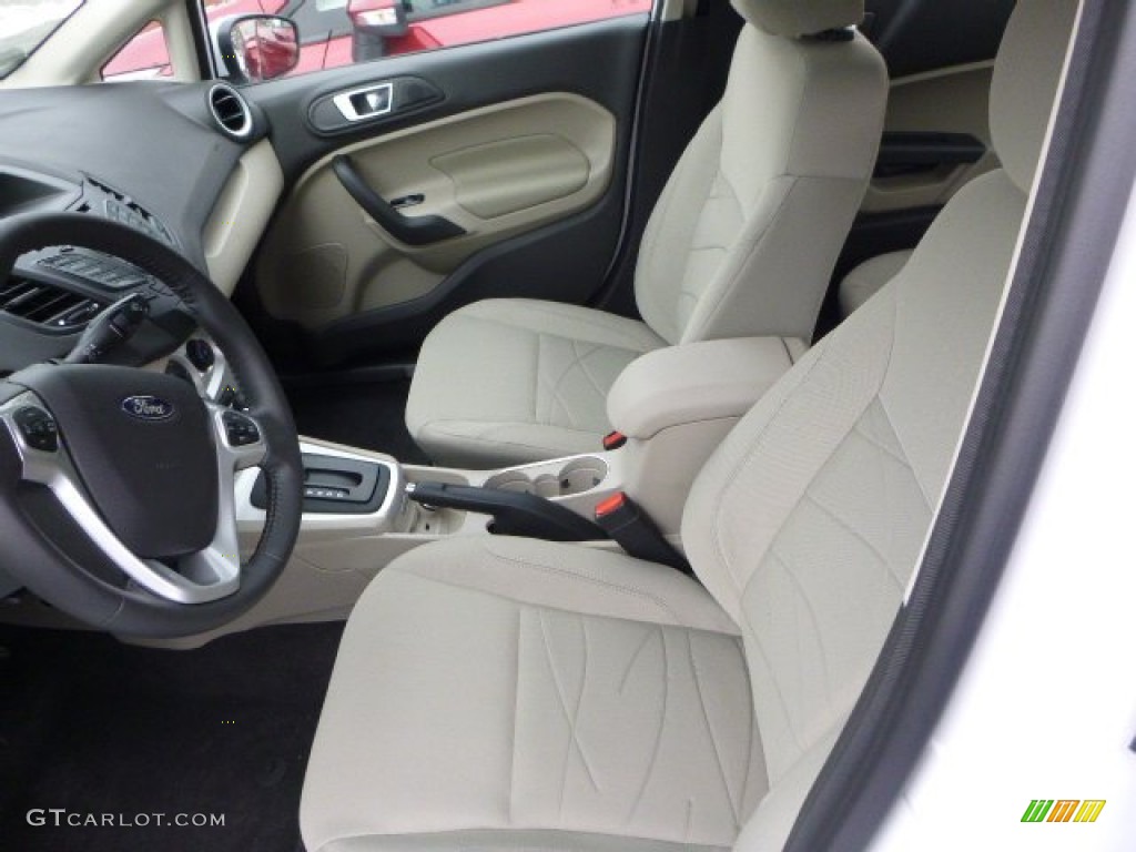 2014 Ford Fiesta SE Sedan Front Seat Photo #89216413