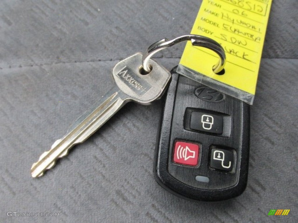 2006 Elantra GLS Sedan - Ebony Black / Gray photo #16