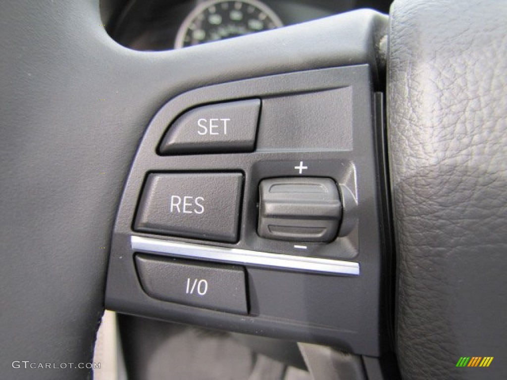 2013 BMW 5 Series 535i Sedan Controls Photo #89224717