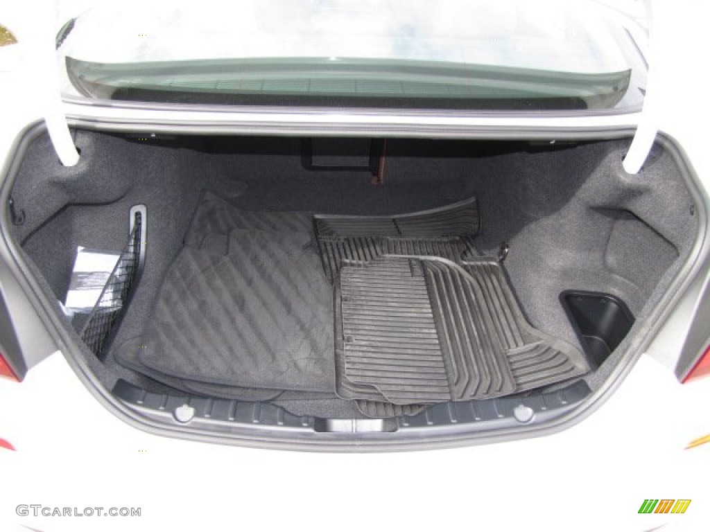 2013 BMW 5 Series 535i Sedan Trunk Photos