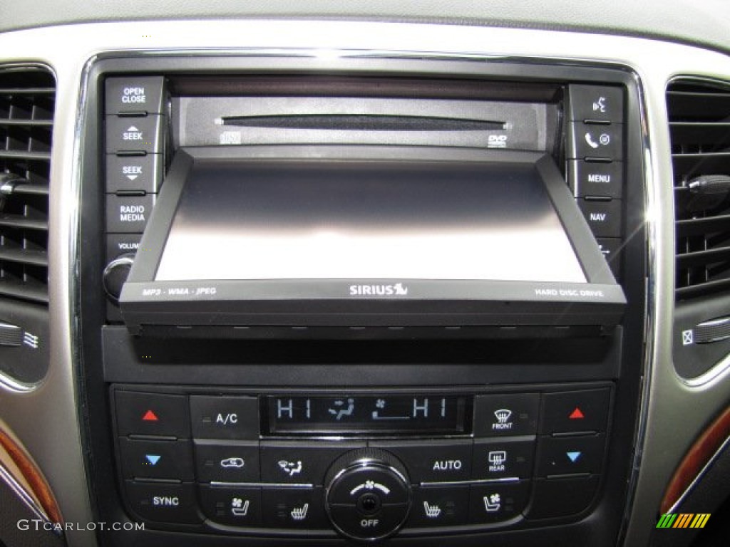 2011 Jeep Grand Cherokee Overland Controls Photo #89227795