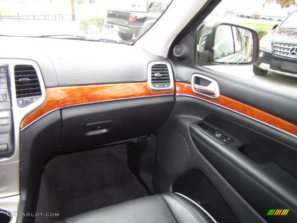 2011 Jeep Grand Cherokee Overland Black Dashboard Photo #89227909
