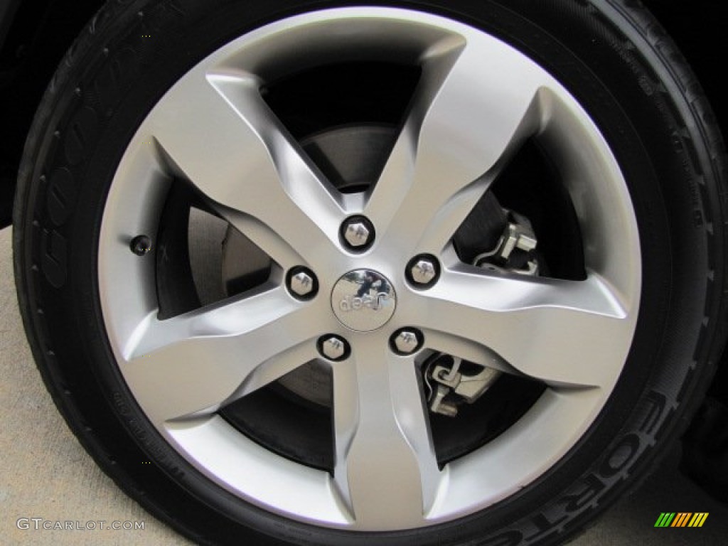 2011 Jeep Grand Cherokee Overland Wheel Photo #89228630