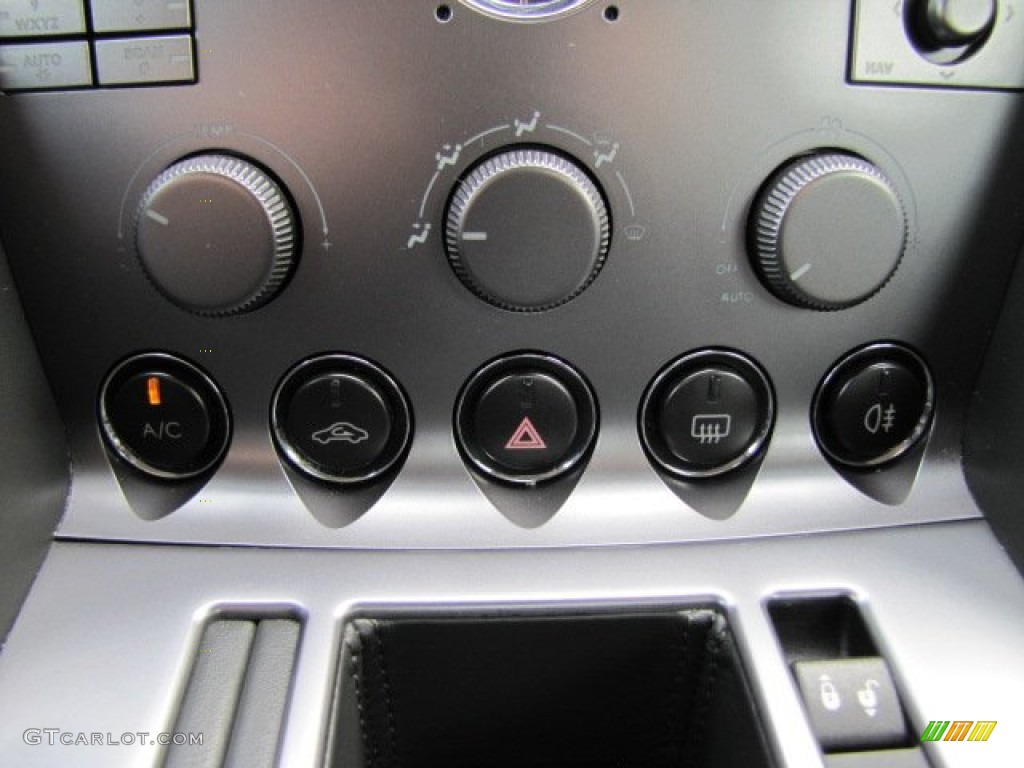 2005 Aston Martin DB9 Coupe Controls Photo #89230735