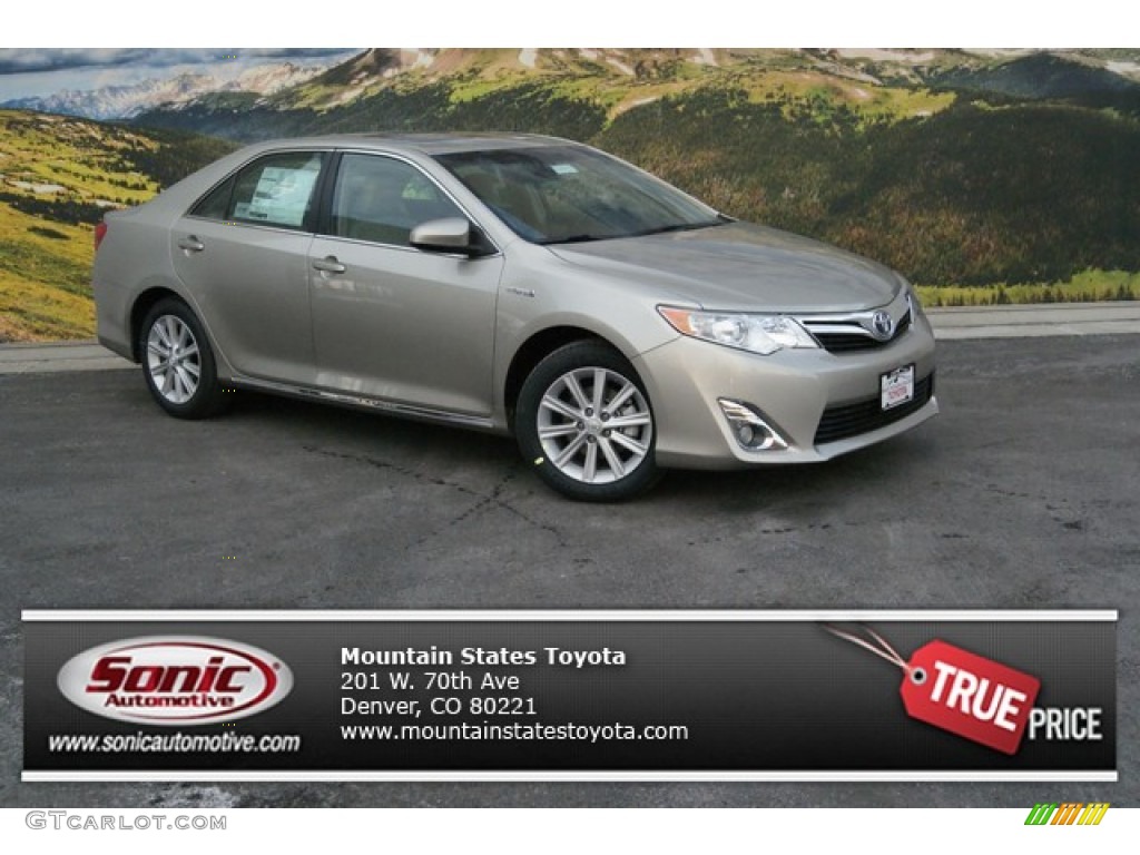 2014 Camry Hybrid XLE - Champagne Mica / Ivory photo #1