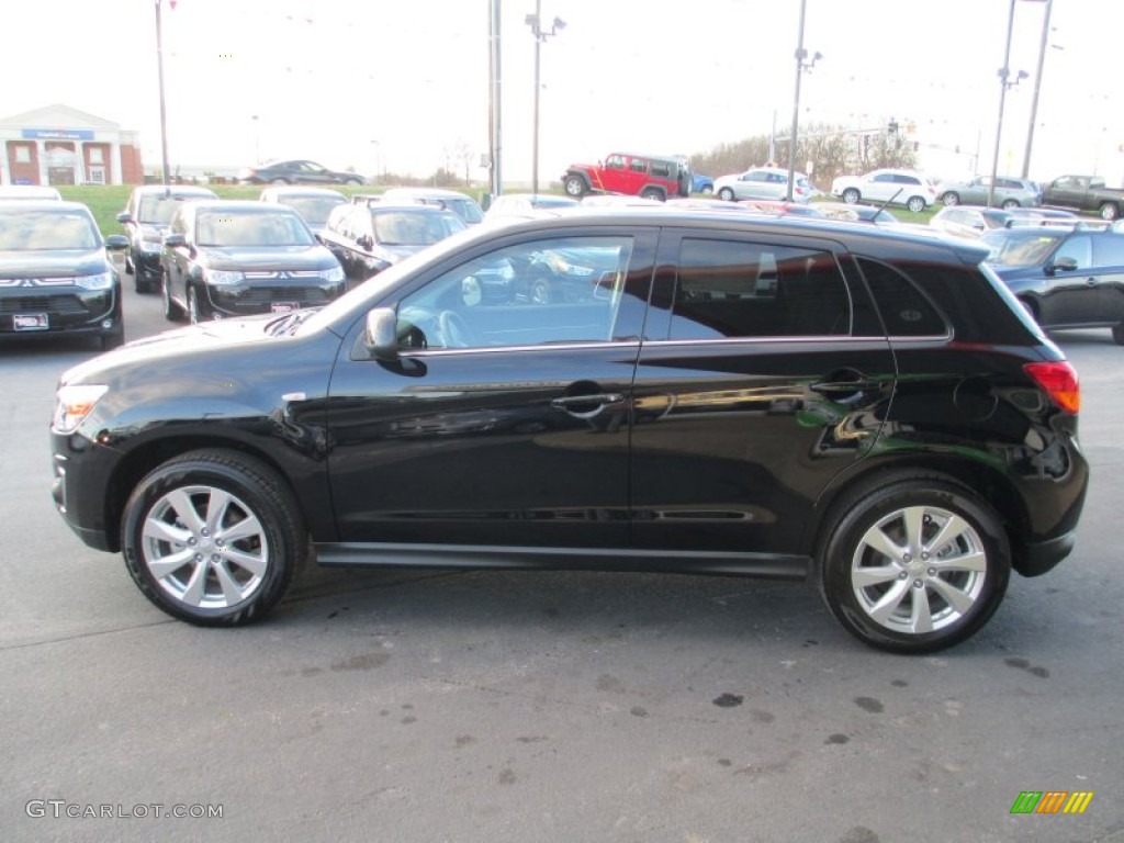 2014 Mitsubishi Outlander Sport SE Exterior Photos