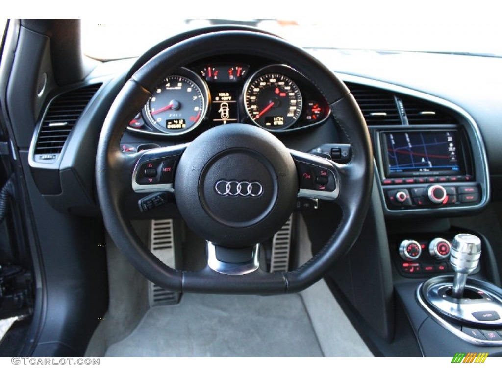 2009 Audi R8 4.2 FSI quattro Steering Wheel Photos