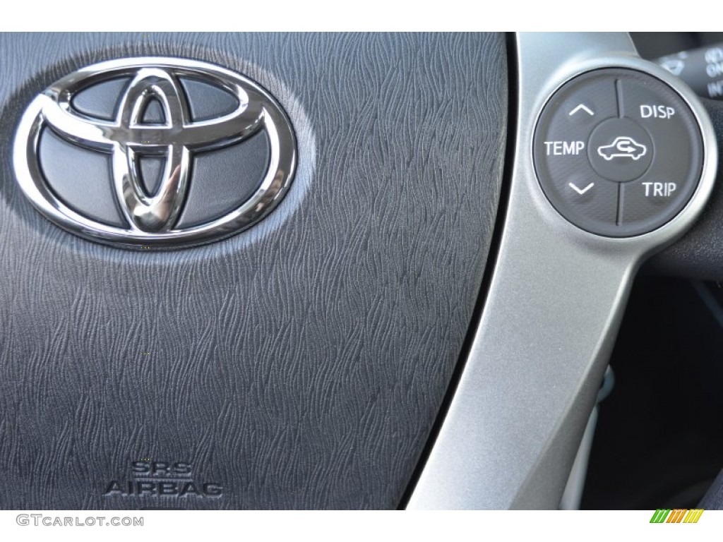 2013 Prius c Hybrid One - Super White / Gray photo #17