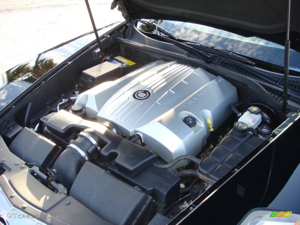 2004 Cadillac XLR Roadster Engine Photos