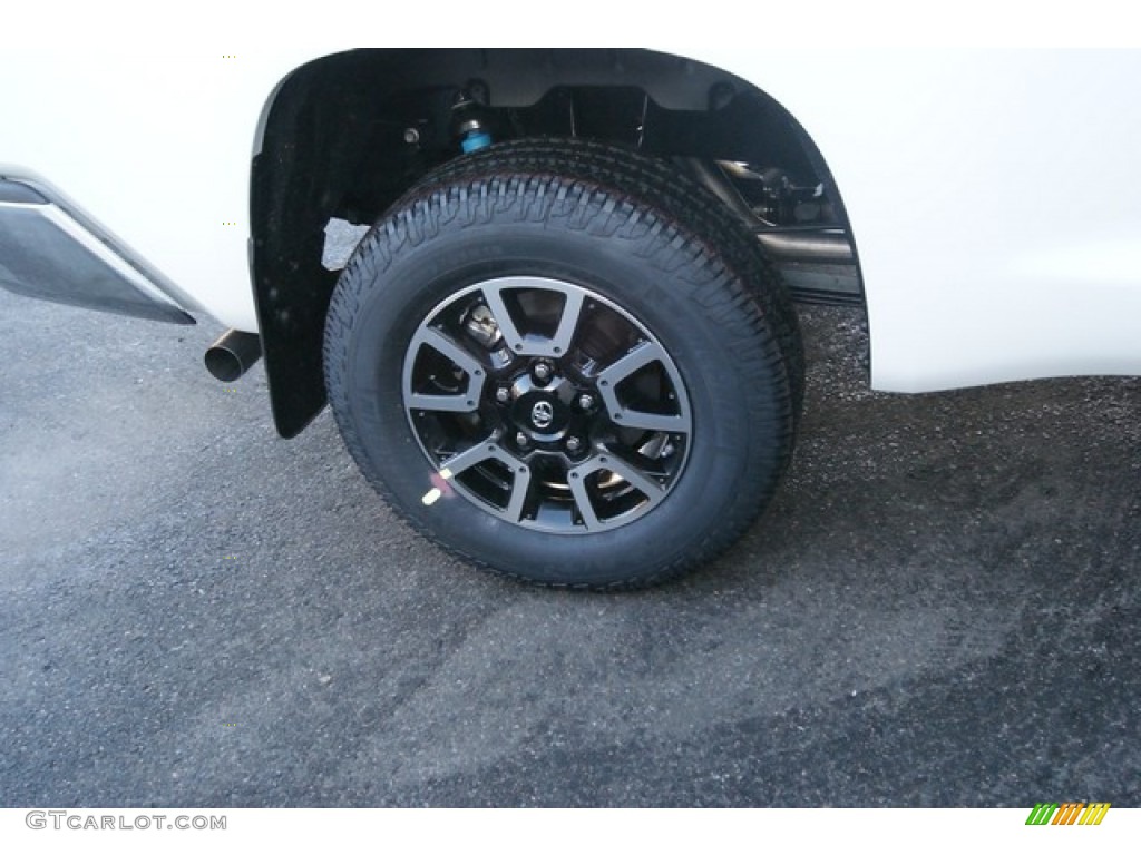 2014 Tundra SR5 TRD Double Cab 4x4 - Super White / Sand Beige photo #9