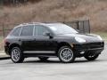 Black - Cayenne S Titanium Photo No. 6