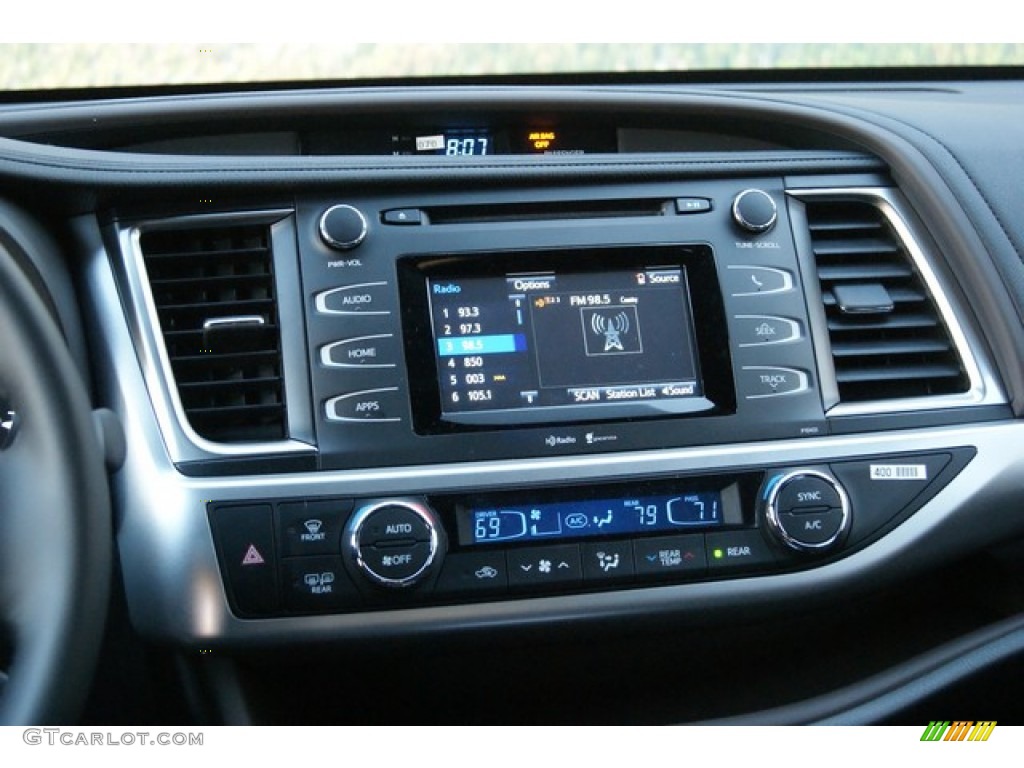2014 Toyota Highlander LE AWD Controls Photo #89246840