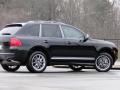 Black - Cayenne S Titanium Photo No. 25