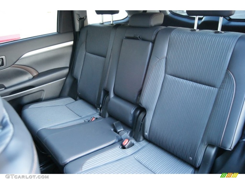2014 Toyota Highlander LE AWD Rear Seat Photo #89246892