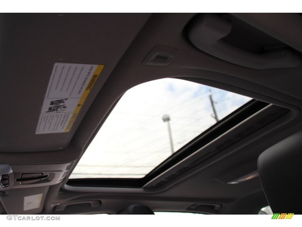 2013 3 Series 328i xDrive Sedan - Jet Black / Black photo #19