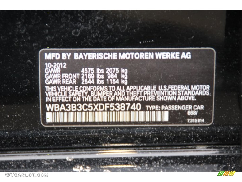 2013 3 Series 328i xDrive Sedan - Jet Black / Black photo #32